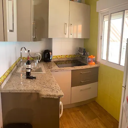 公寓 Bungalow 48 La Roca Torremolinos 托雷莫利诺斯